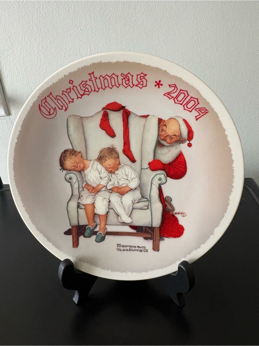 2004 Norman Rockwell Christmas Plate “Tired of Waiting” by Knowles 8.25”